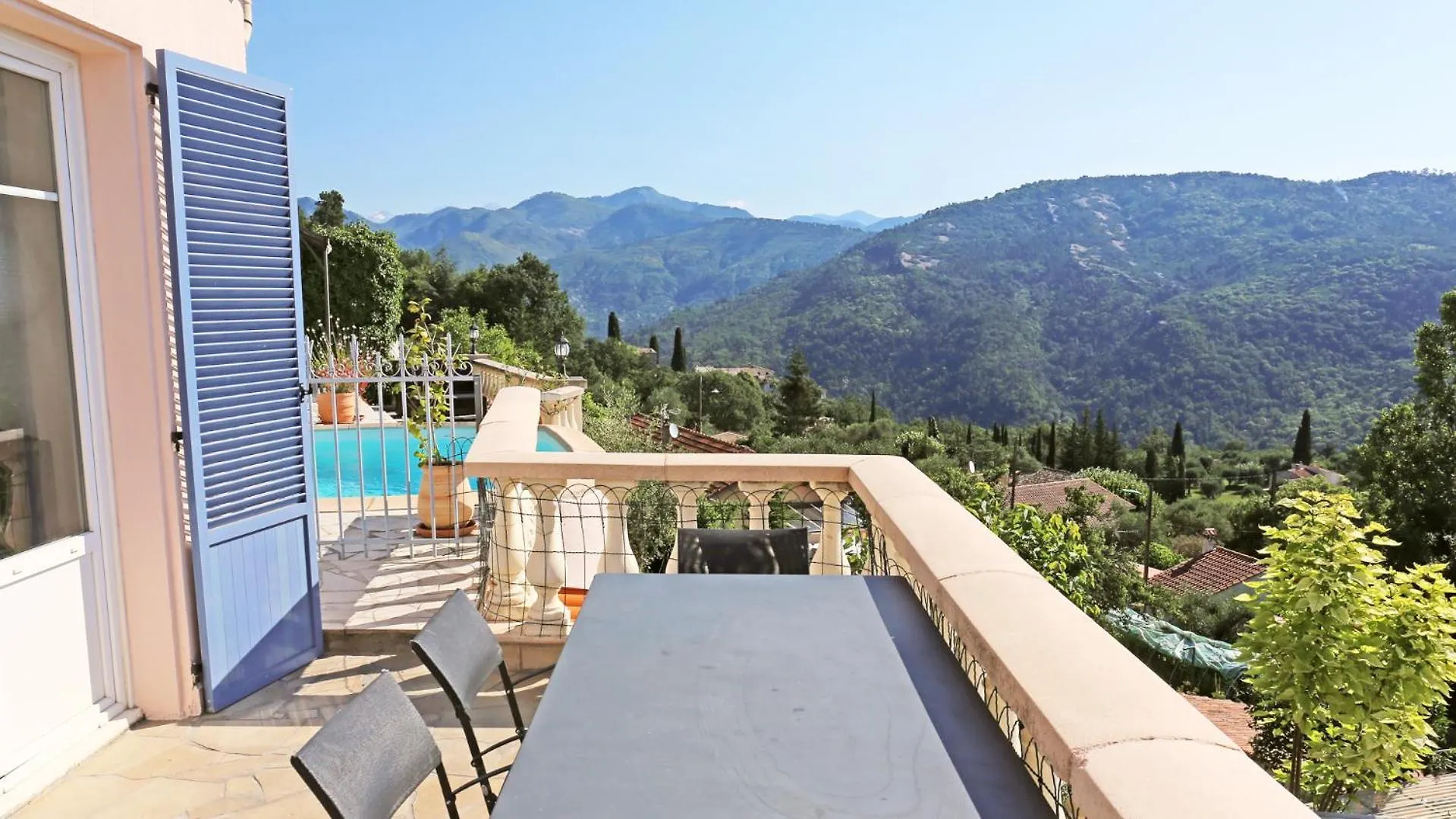 Villa Avec Vue Et Piscine Privee Bendejun